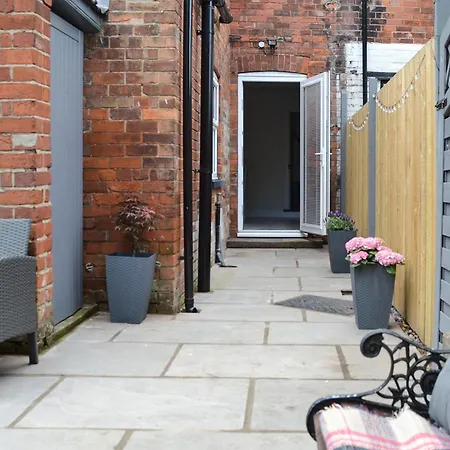 Dragonfly Cottage Beverley Exterior photo